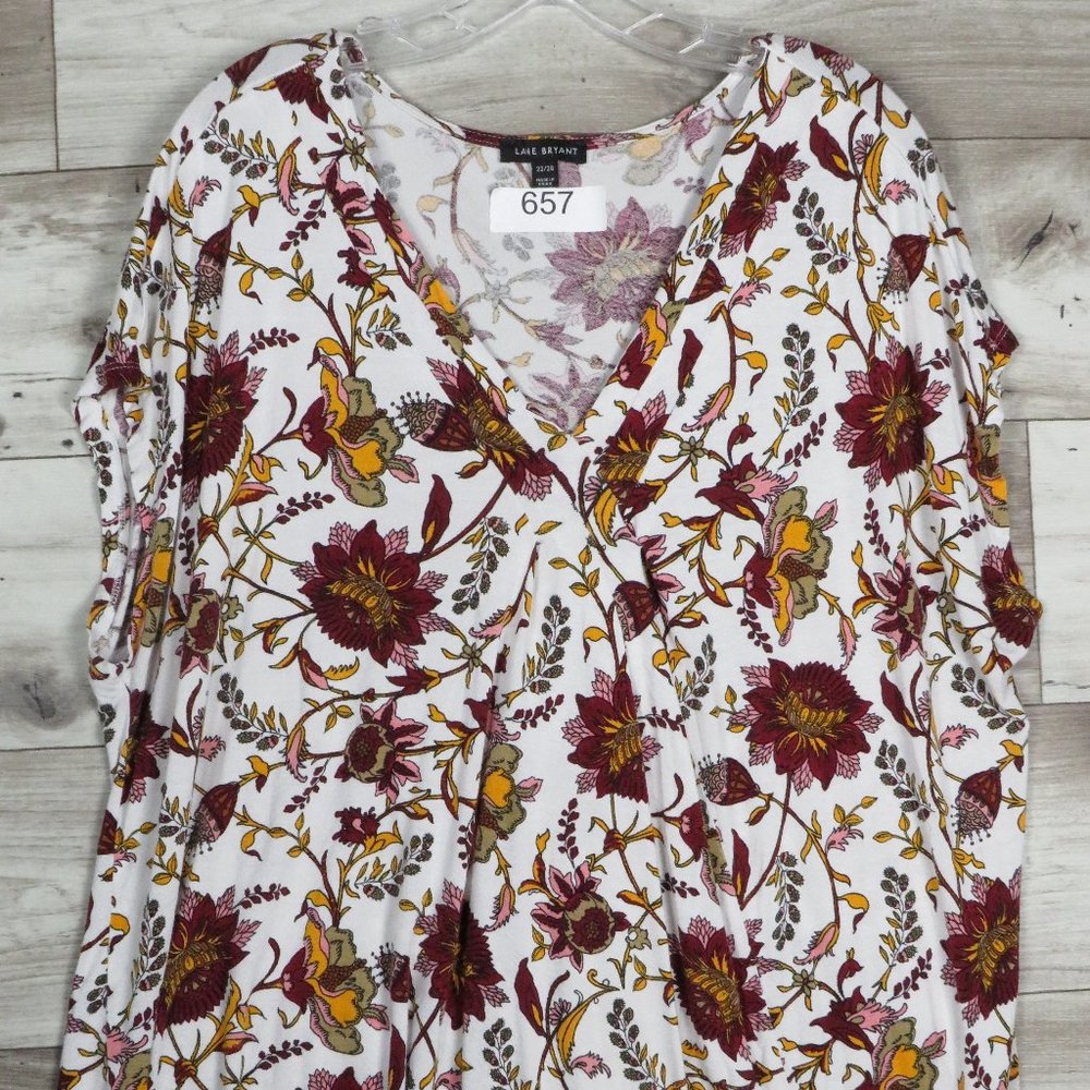 Lane‎ Bryant* Women's Short Sleeve V-Neck Pleated Pullover Blouse~ Size 22/24